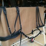 Harnais d'attelage synthétique doublé alvéolaire avec bricole anatomique en paire