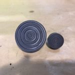Tampon caoutchouc de butée pour palonnier