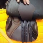 Selle d'obstacle en cuir – Image 4