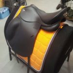 Selle de dressage en synthétique – Image 3